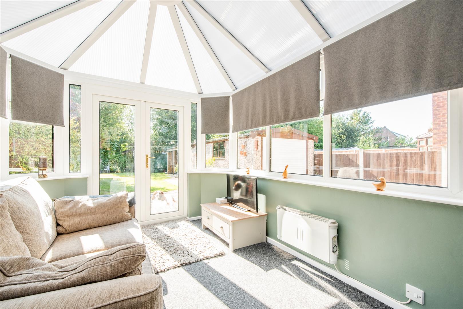 3 bed property in Renshaw Drive, Preston